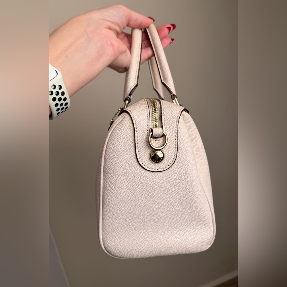 COACH Mini Bennett Satchel F57521 in Beige Leather Handbag with gold hardware - Picture 3 of 16